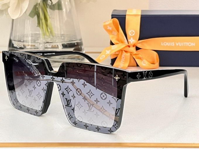 Louis Vuitton Sunglasses ID:20230516-184